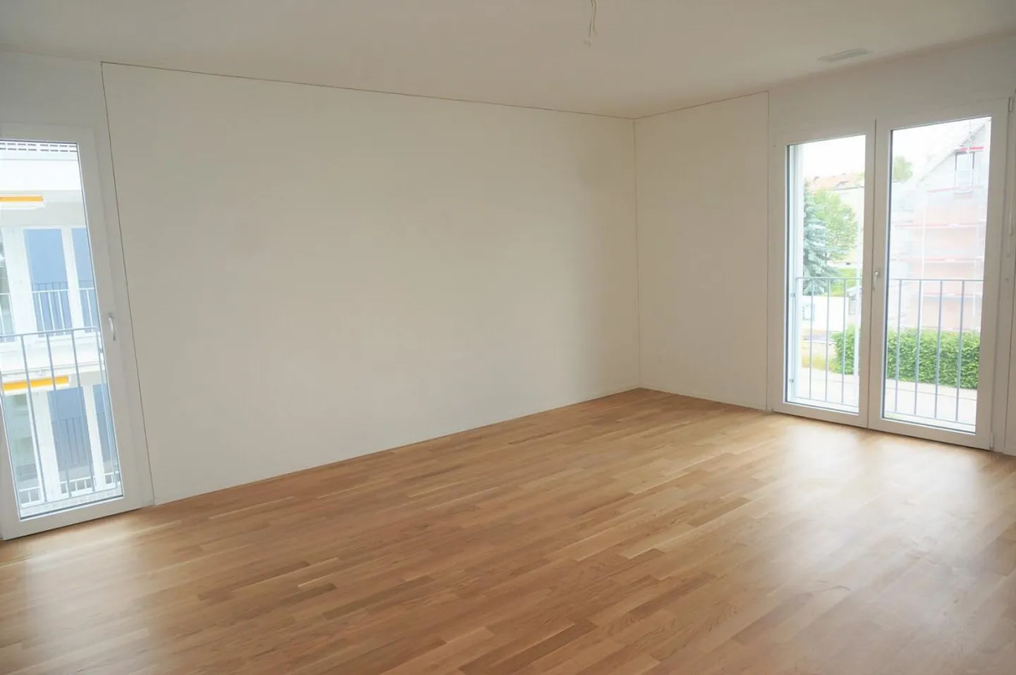 Sunny and very large 4.5-room apartment with 15m2 balcony - Photo 7 of 12