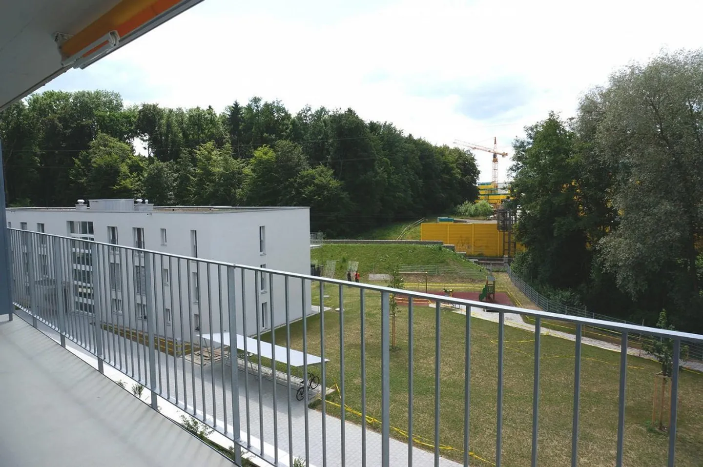 Sunny and very large 4.5-room apartment with 15m2 balcony - Photo 12 of 12