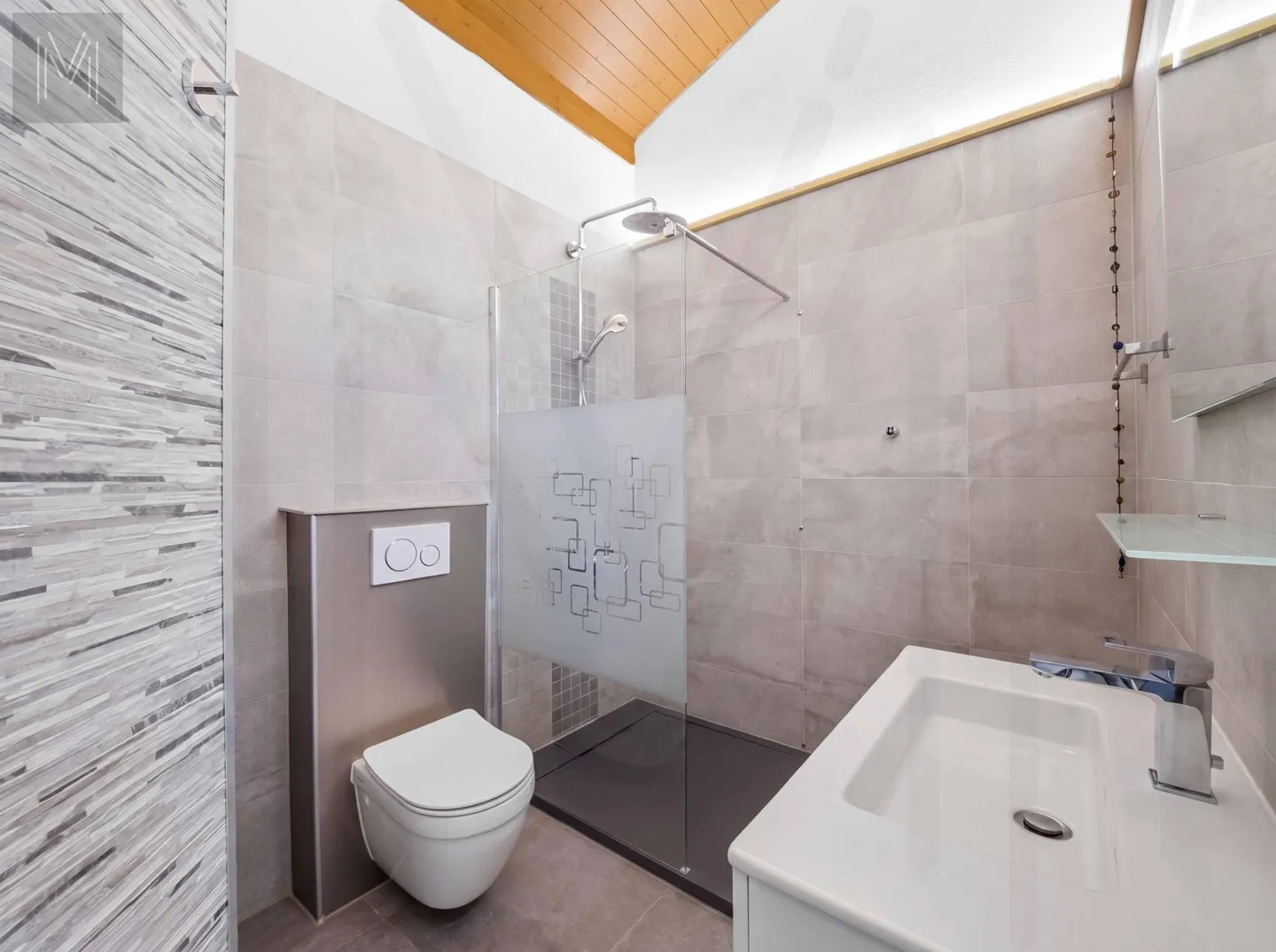 Architectural Villa with Stunning Views - Photo 9 of 17