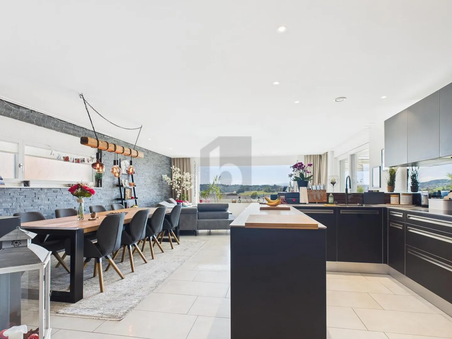 Gioiello esclusivo con vista - Foto 2 di 6