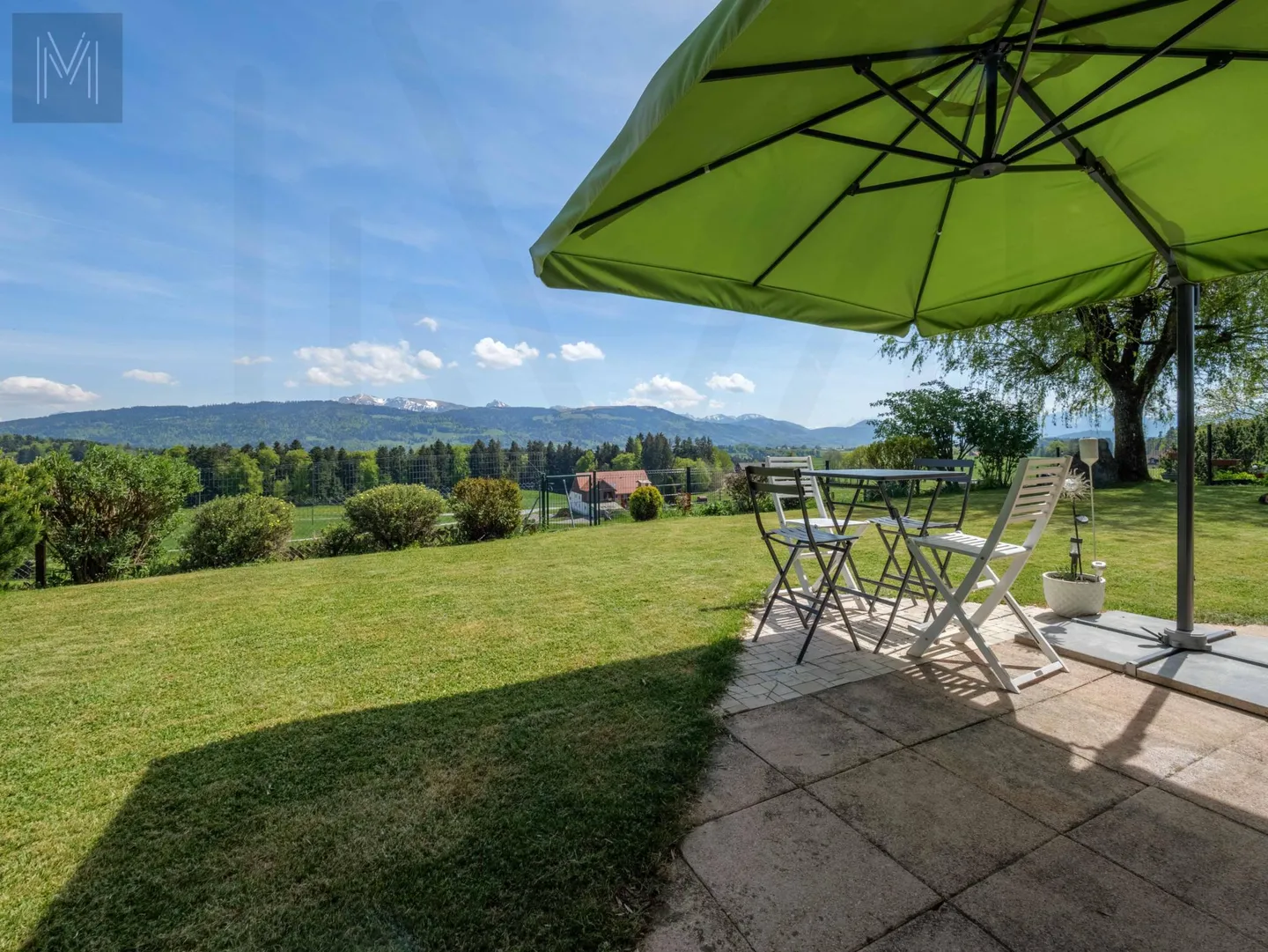 Architectural Villa with Stunning Views - Photo 15 of 17
