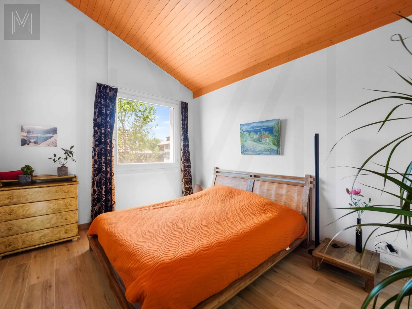Architectural Villa with Stunning Views - Photo 10 of 17