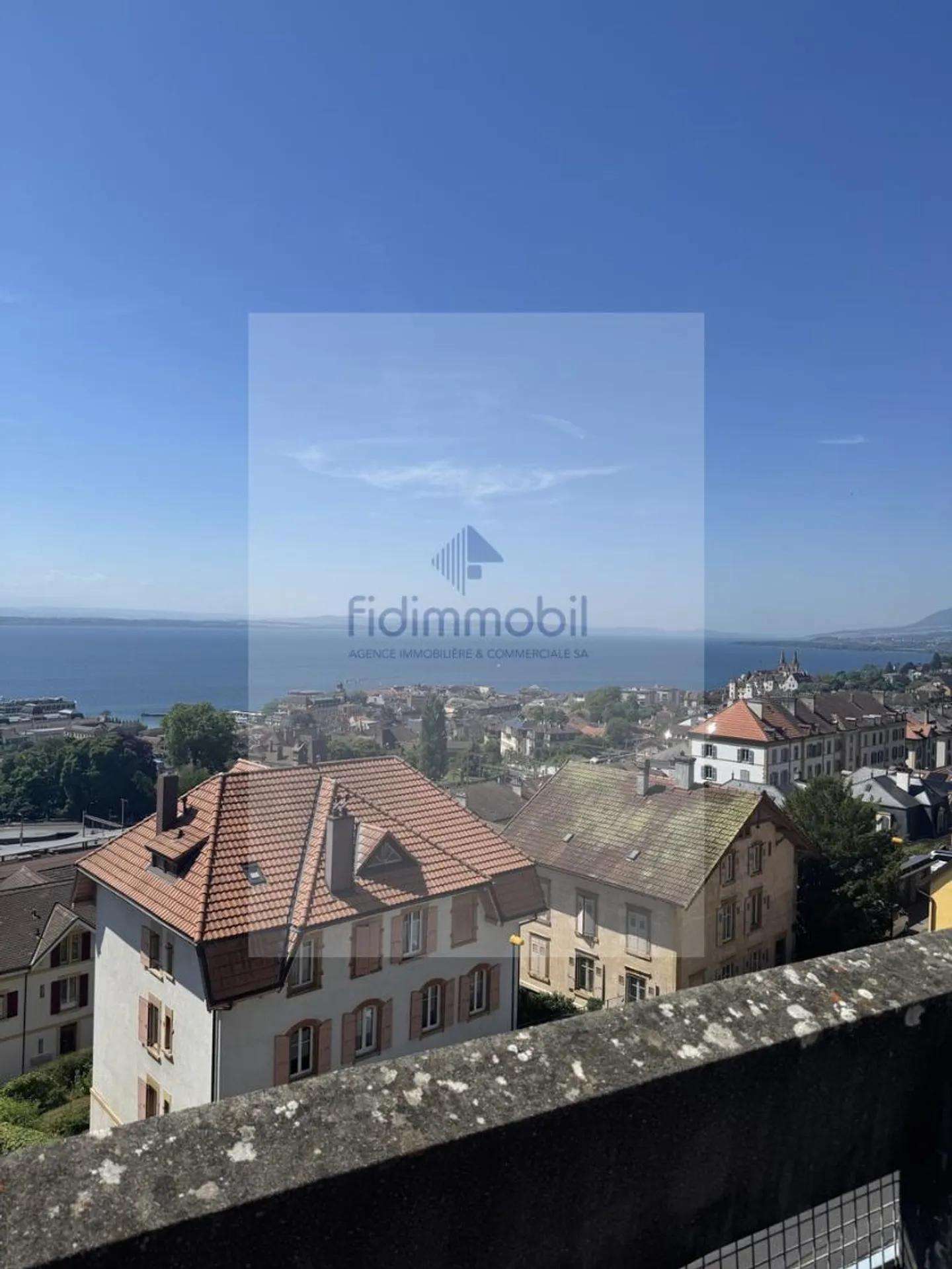 Penthouse avec 5.5 pièces et vue imprenable - Photo 4 sur 9