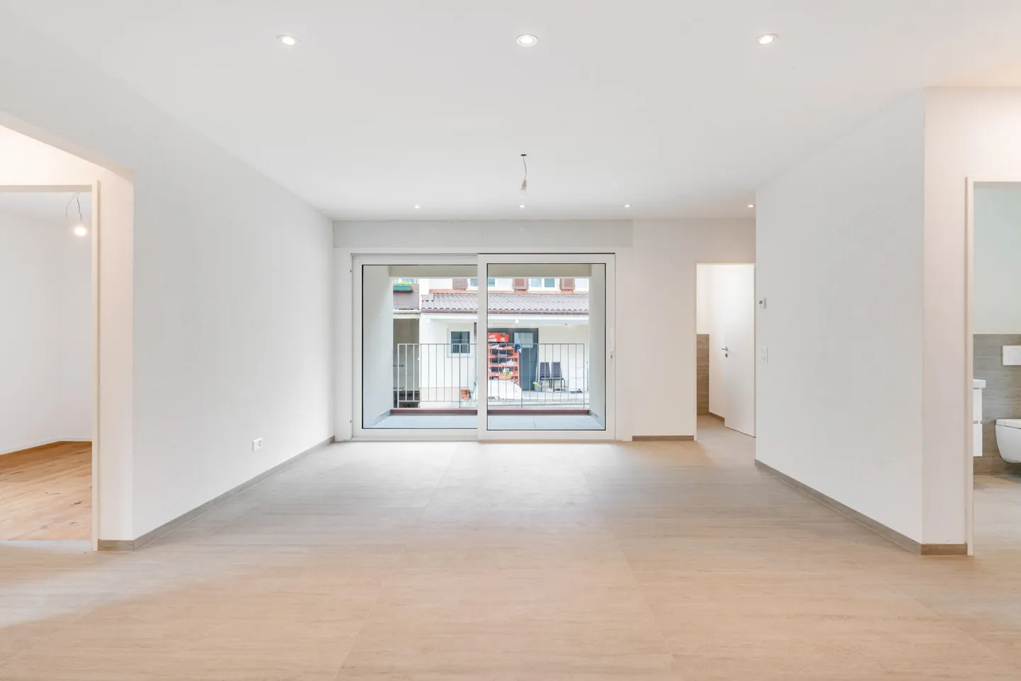 Move in & feel good: 4.5-room apartment with style and structure - Photo 7 of 17
