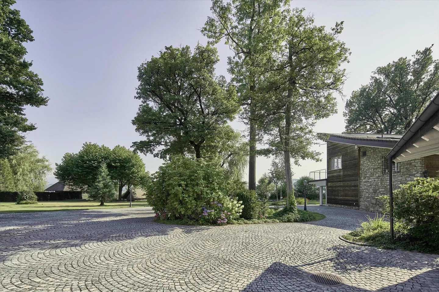 Spacious lakeside property near Lucerne - Photo 6 of 8