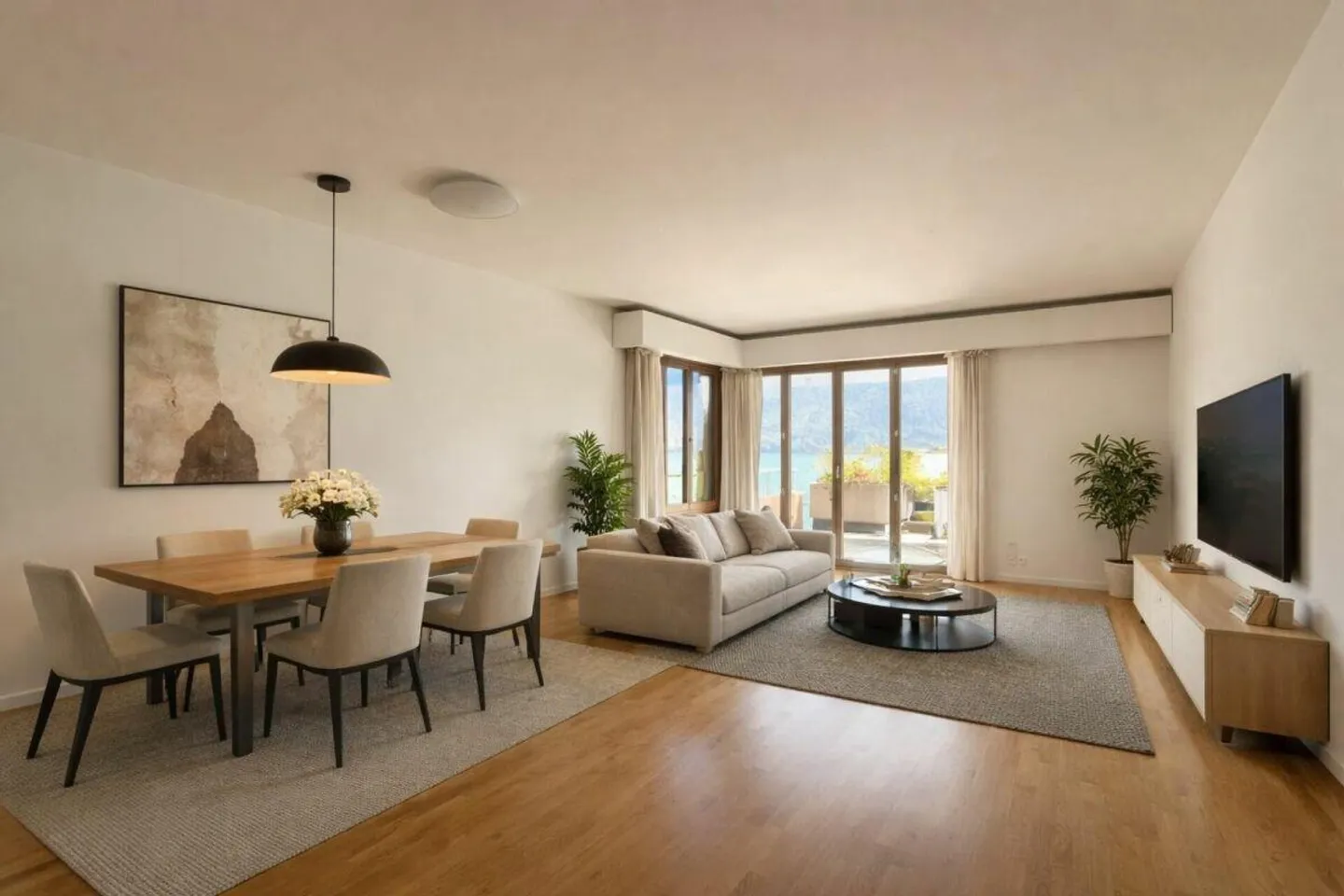Bright Apartment in Excellent Location by the Lake - Photo 3 of 5