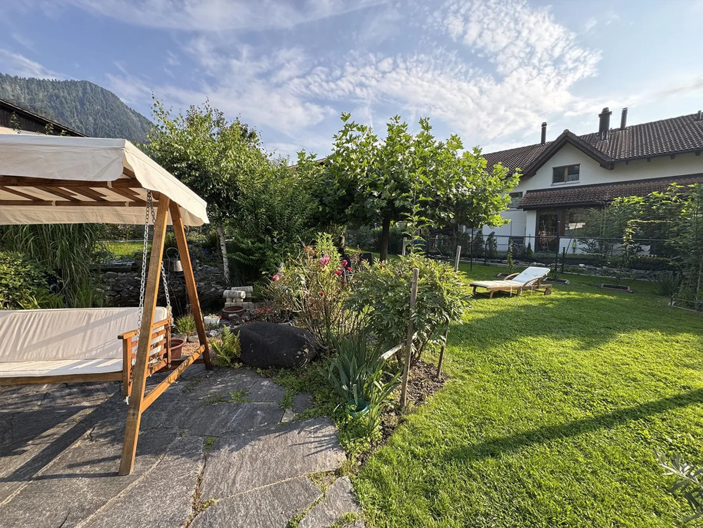 Single-family house with over 1000m2 of land - Photo 3 of 4