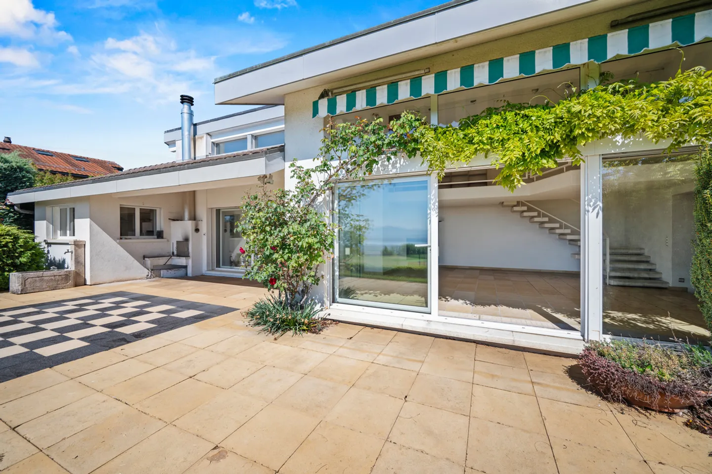 Bevorzugte Lage für diese Villa mit Panoramablick in Arzier - Foto 13 von 14