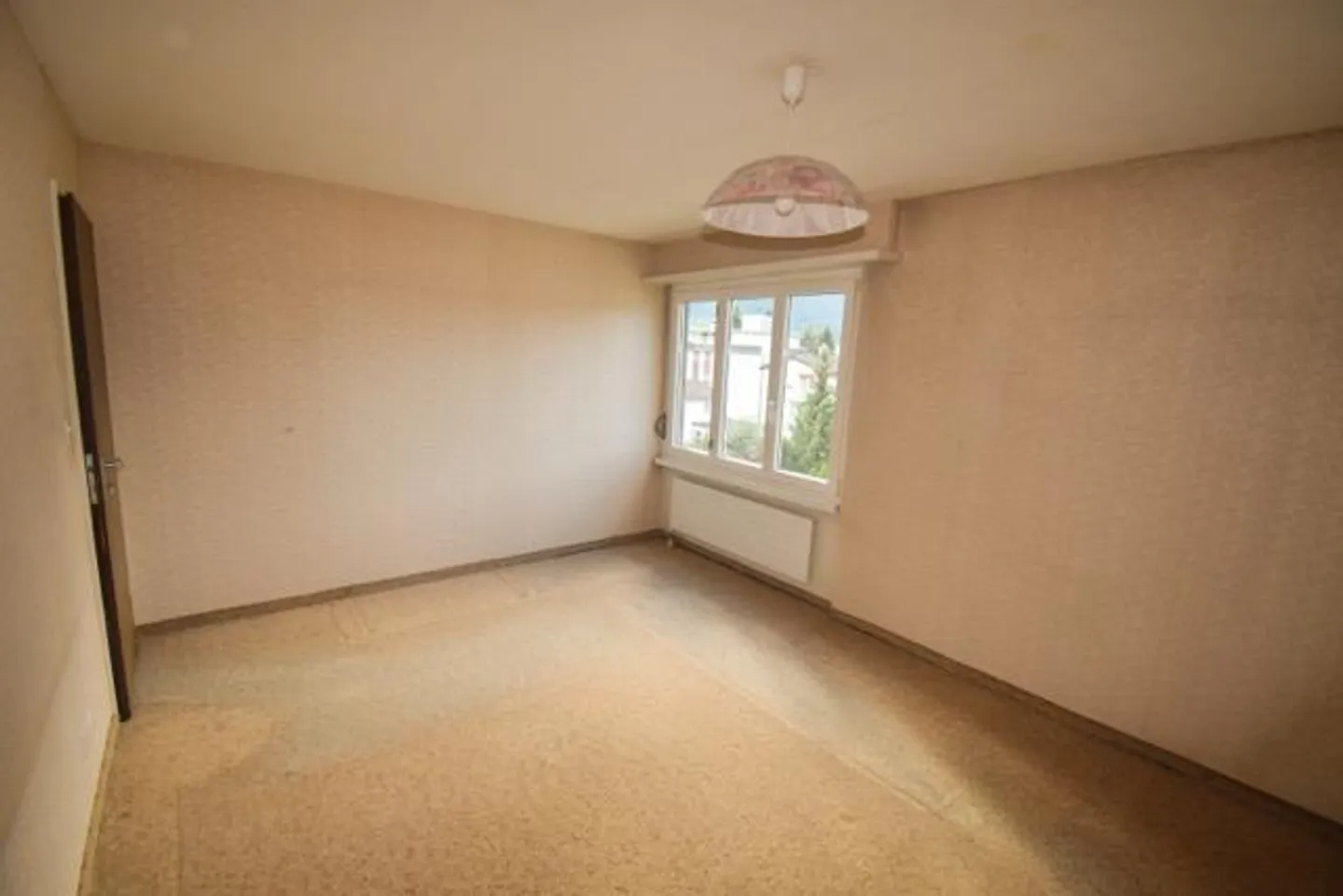 Living with Perspective: 4.5-Room Apartment with Underground Parking Space - Photo 11 of 16