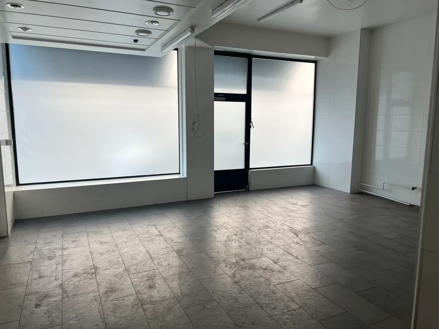 Arcade brute de 64.80m2. - Photo 3 sur 6