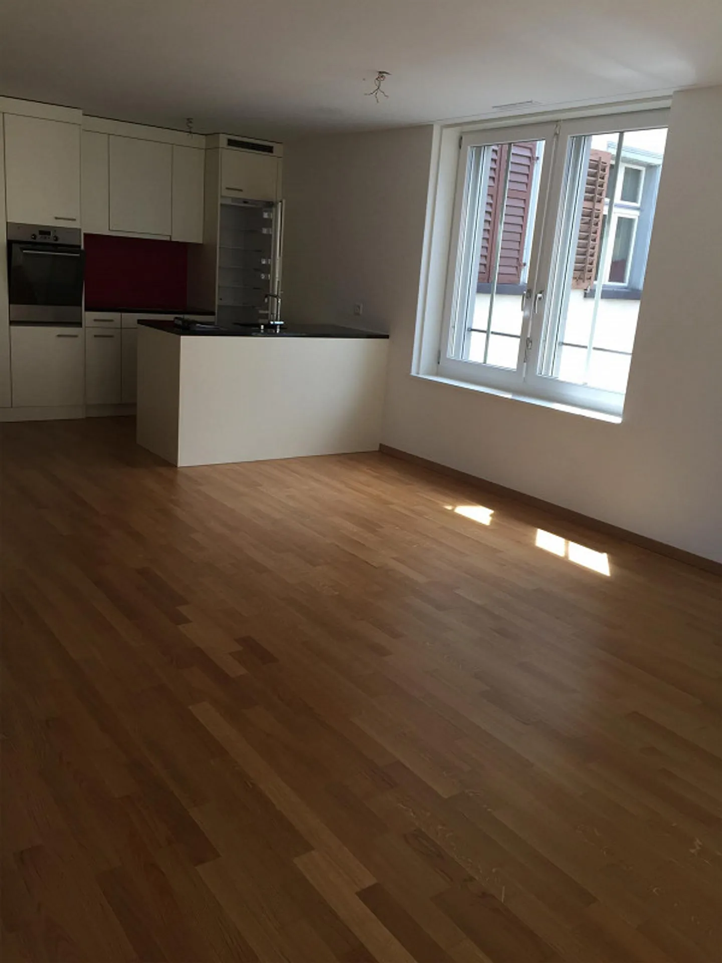 Modern 2.5-Room Apartment in Chur - Photo 4 of 7