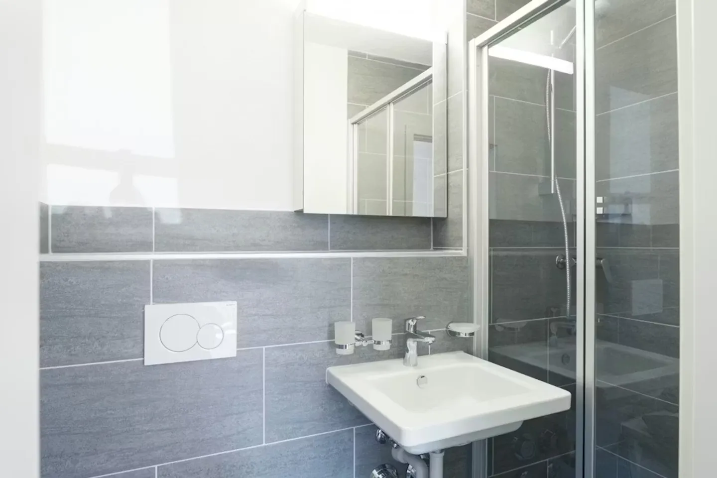 Charming Apartment in Zürich - Photo 8 of 10