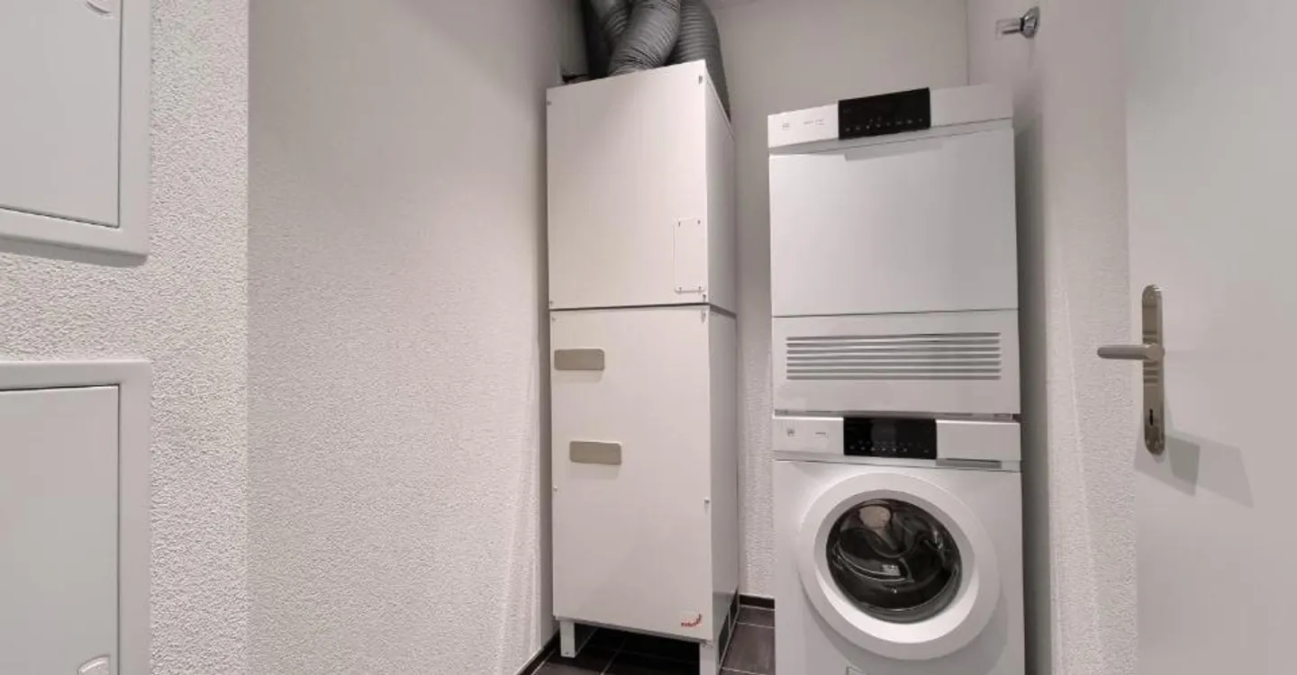 Tax advantage meets quality of living - attractive 4.5 rooms in Meggen - Photo 9 of 10