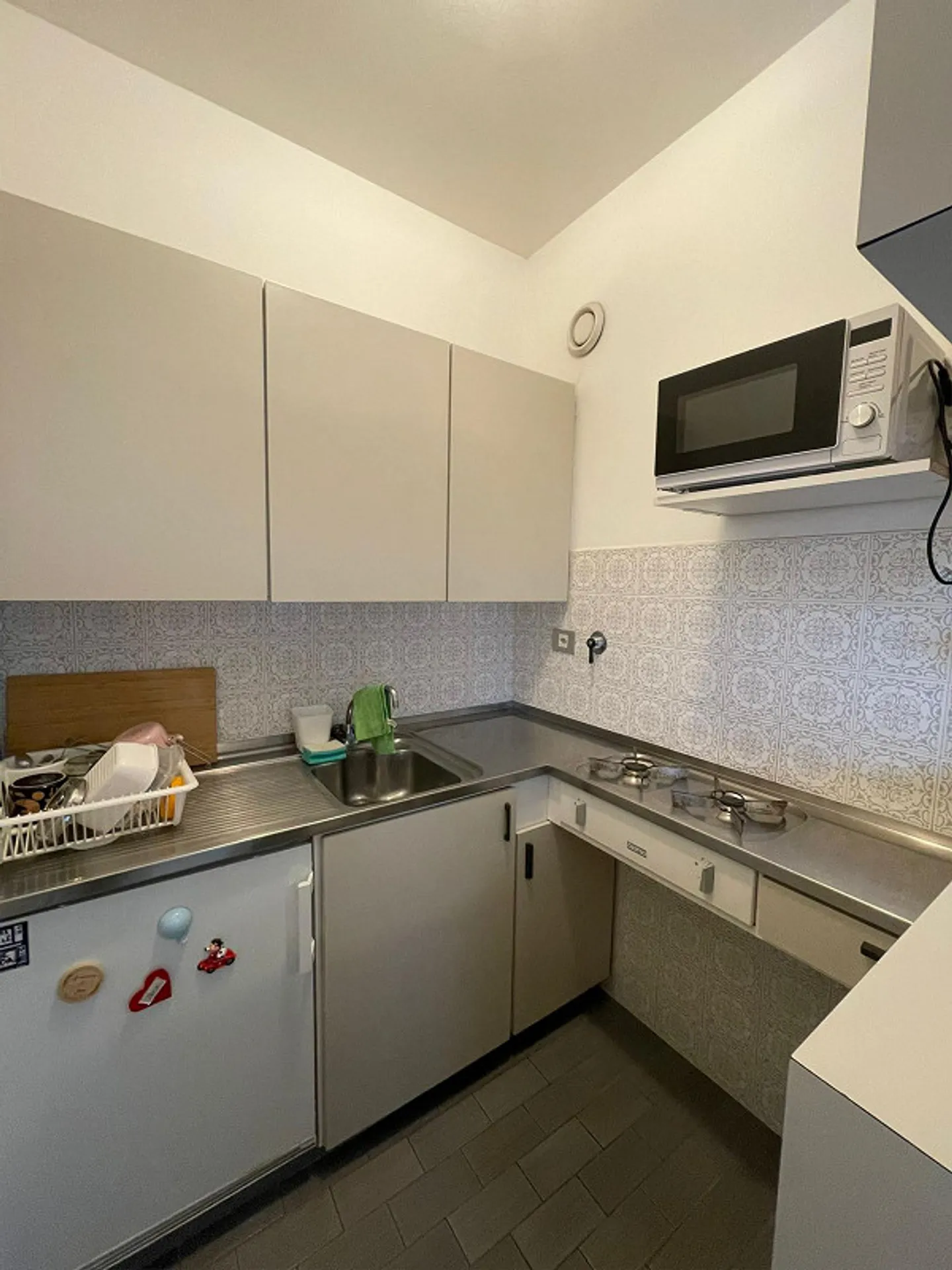 Moderno appartamento 2.5 locali con balcone a Lugano - Foto 4 di 5