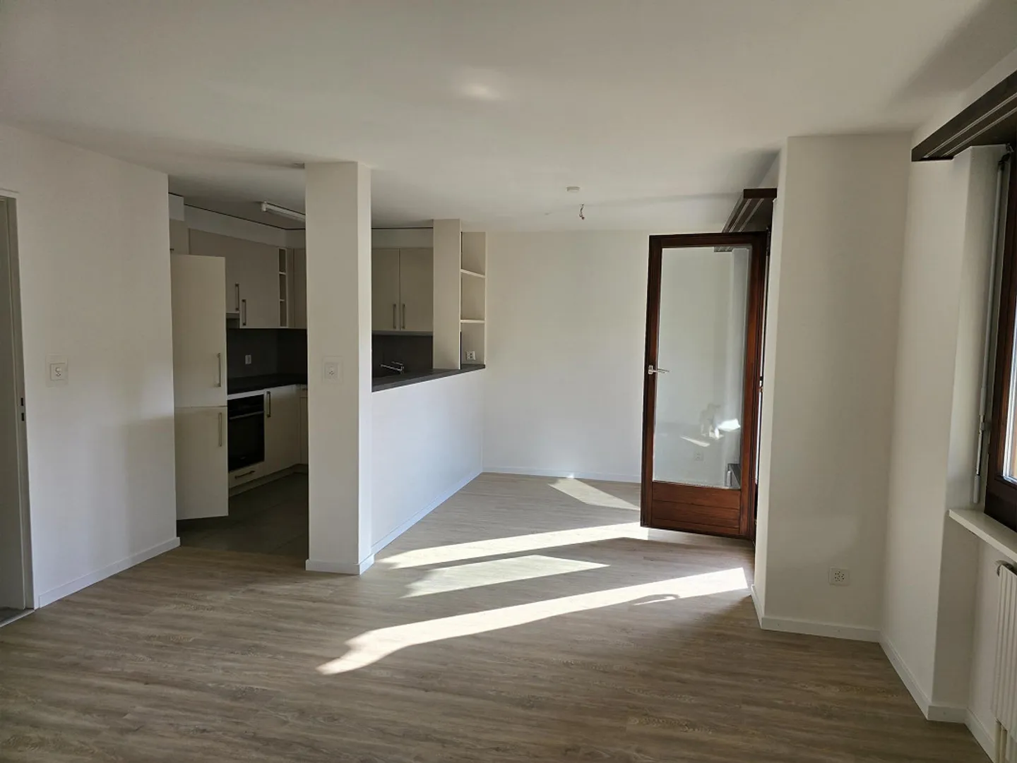 3.5 Room Apartment with Balcony - Photo 2 of 11