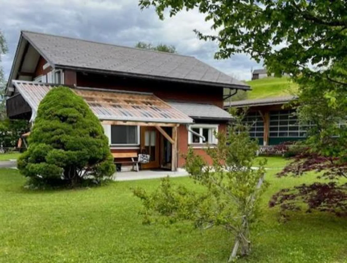 Maison individuelle de 4,5 pièces avec vue sur le lac Sihl dans un emplacement privilégié - Photo 5 sur 10