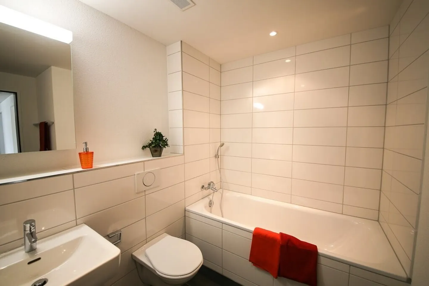 Grosszügige Wohnung sucht neue Familie - Foto 2 von 10