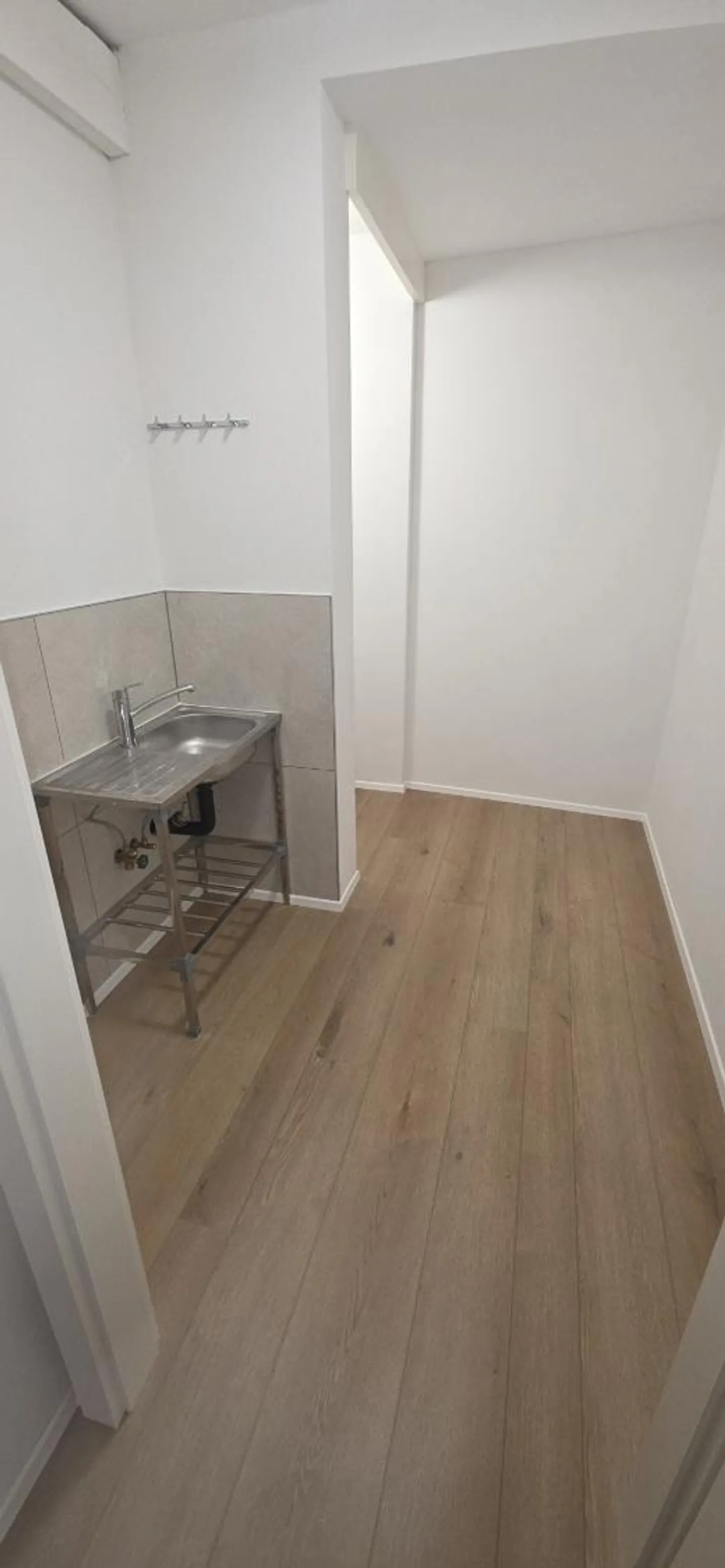 Studio 1 room - Photo 5 of 5