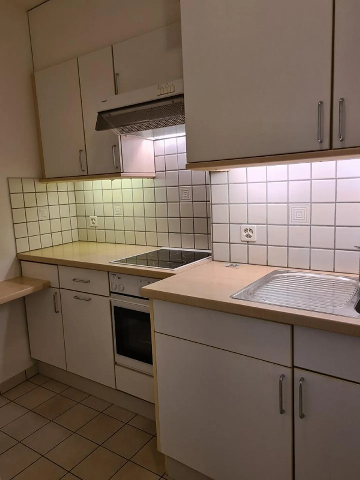 Charming 1-room apartment in a quiet rear building - Photo 2 of 4