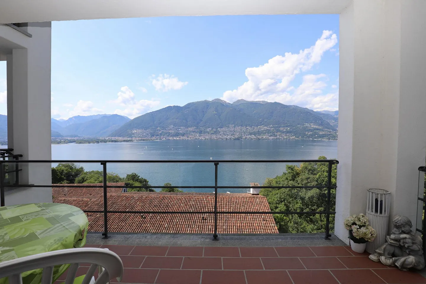 Charmante 1.5-Zimmer-Wohnung mit Seeblick und Pool in Vira (Gambarogno) - Foto 5 von 17