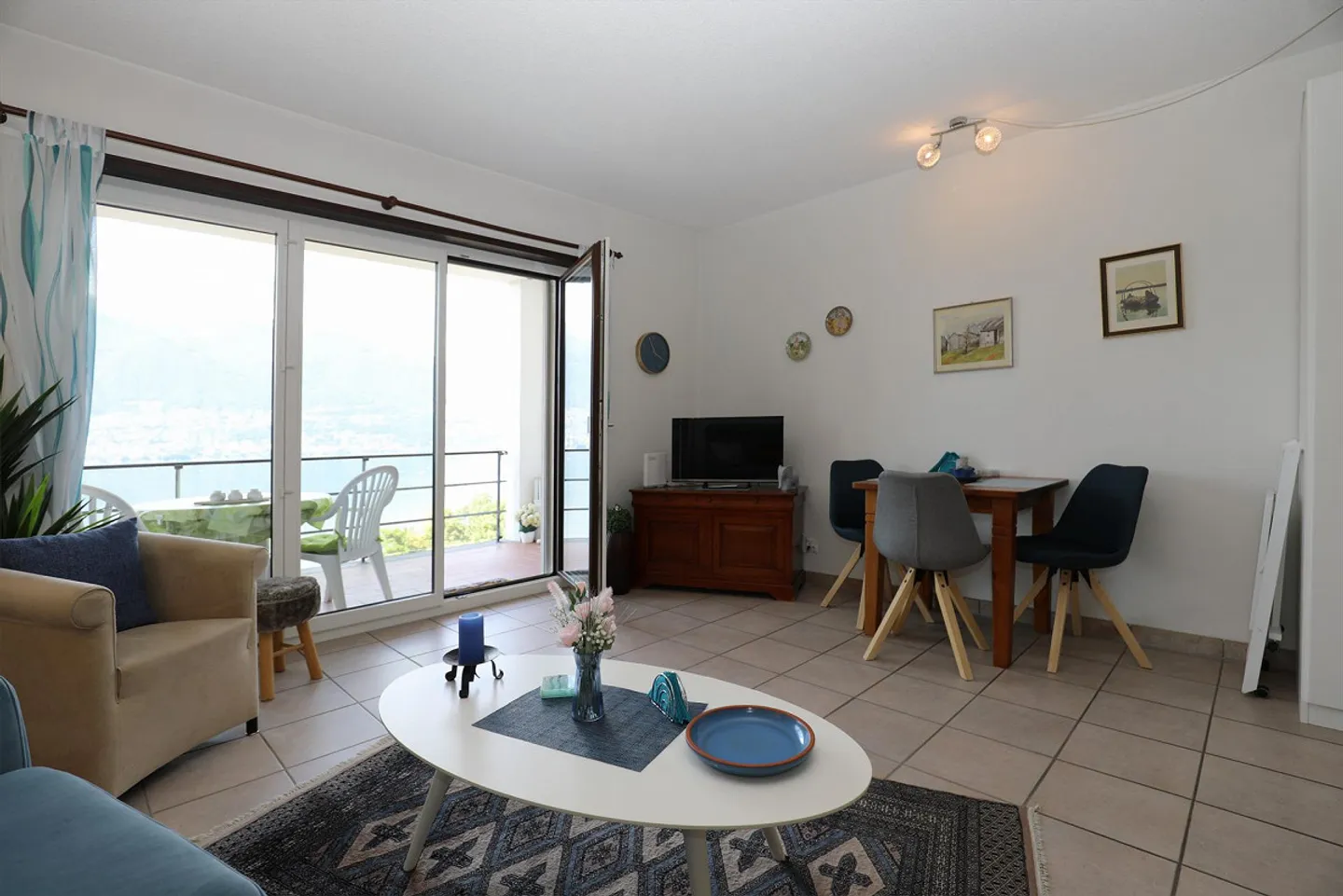 Charmante 1.5-Zimmer-Wohnung mit Seeblick und Pool in Vira (Gambarogno) - Foto 8 von 17