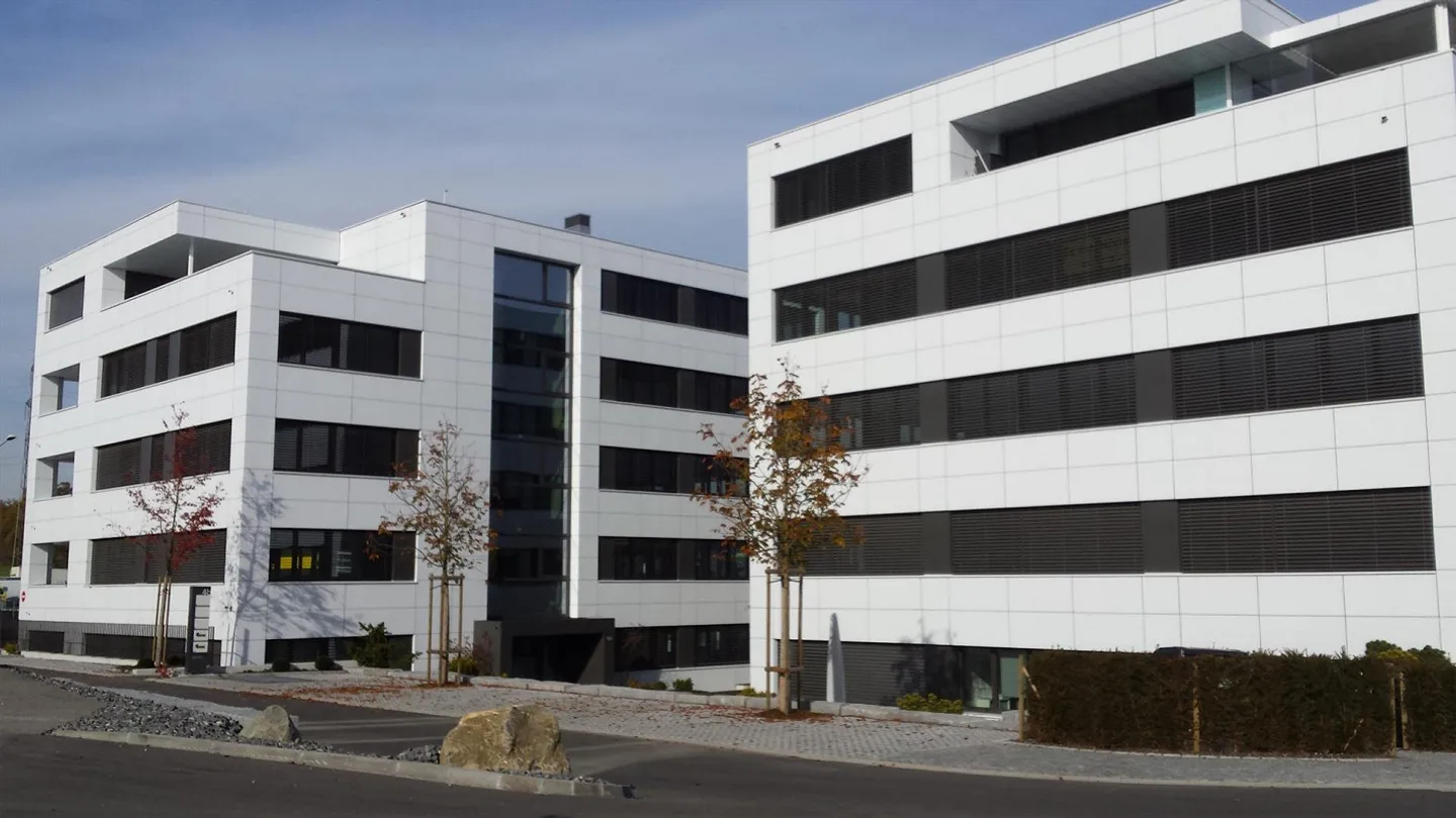 Perfect commercial space in Rothenburg – modern, visible, ready to start - Photo 8 of 9