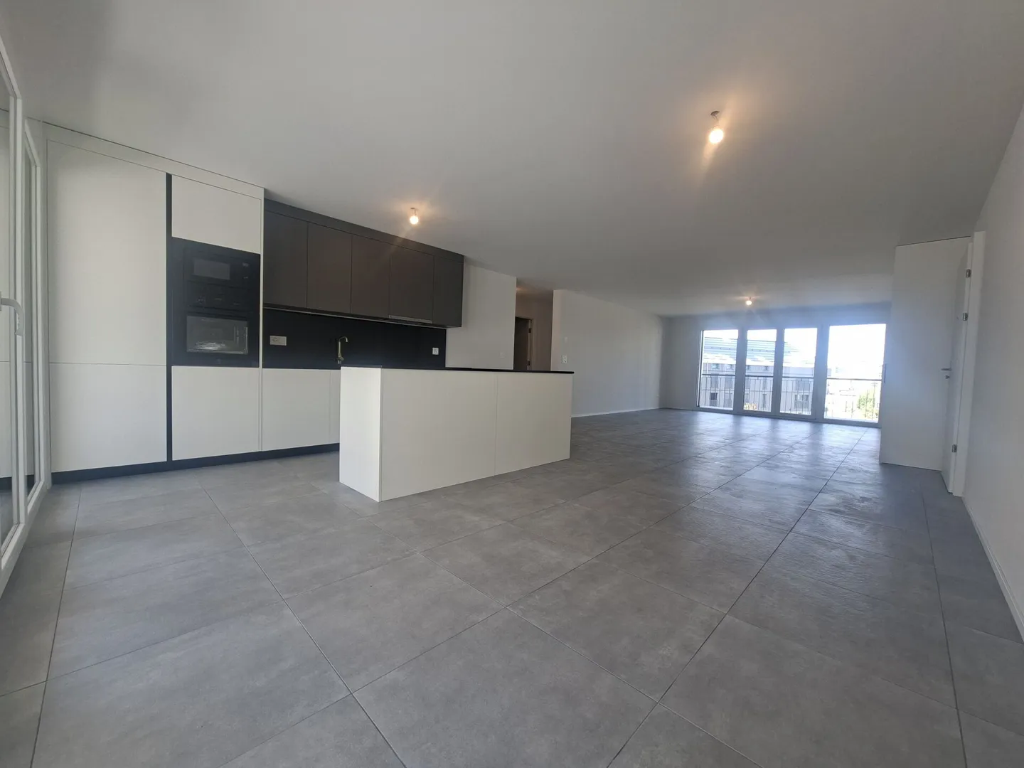 Appartement moderne 3.5 pièces - Photo 1 sur 8