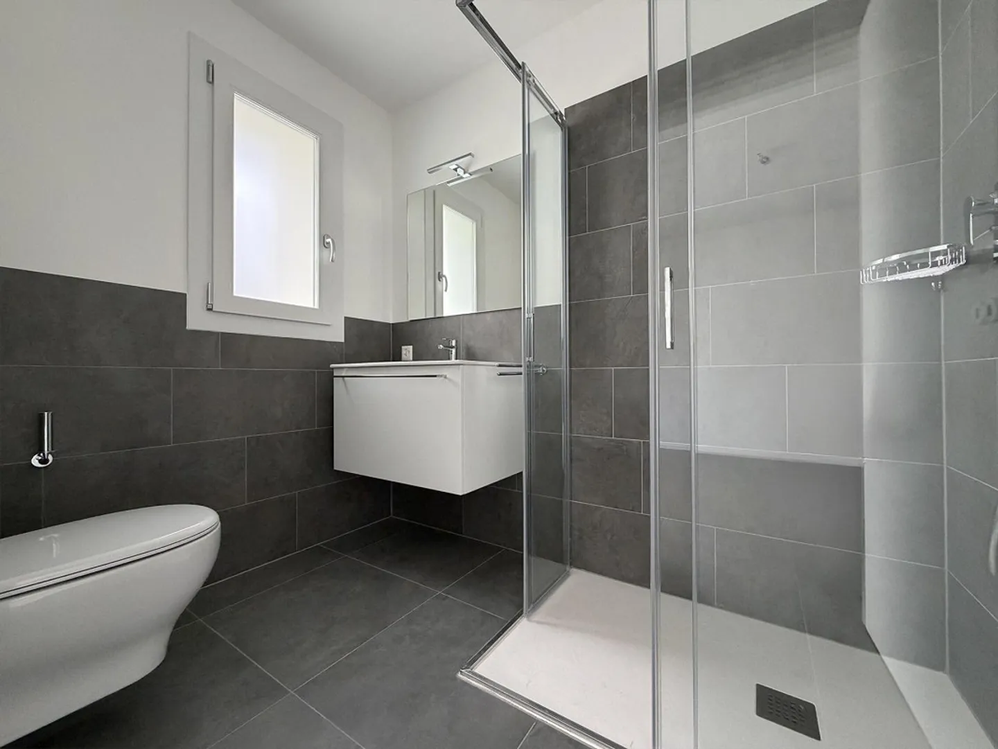 NEW 3.5 ROOMS WITH THREE BALCONIES IN VACALLO - Photo 11 of 13