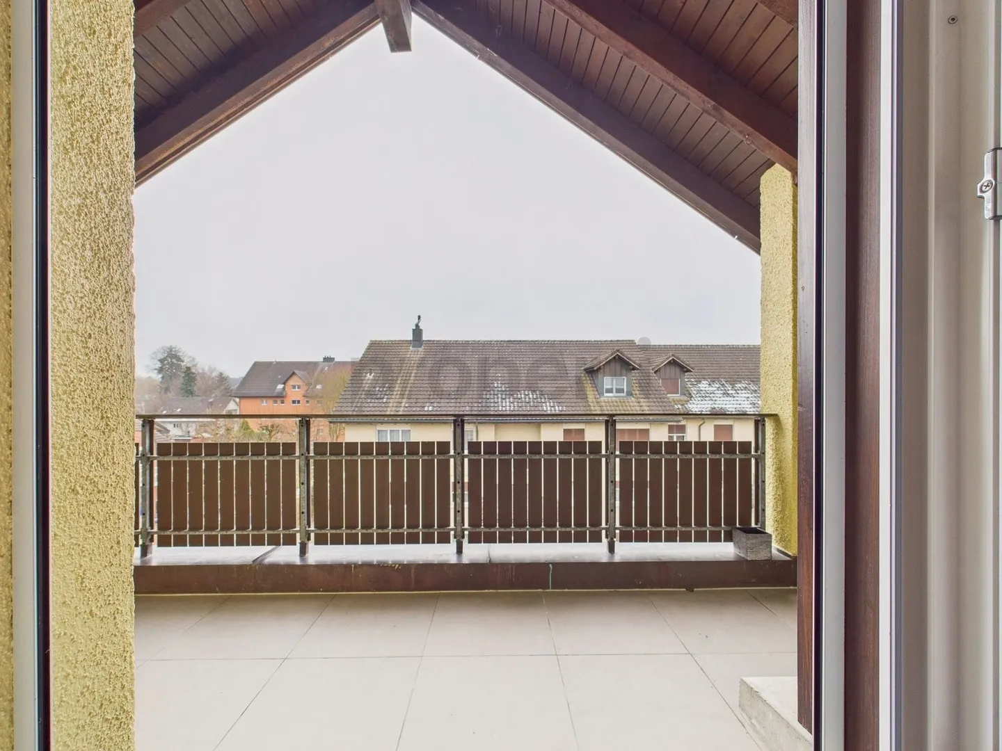 Modernes 3.5-Zimmer Dachgeschoss mit Balkon in Märstetten - Foto 8 von 10