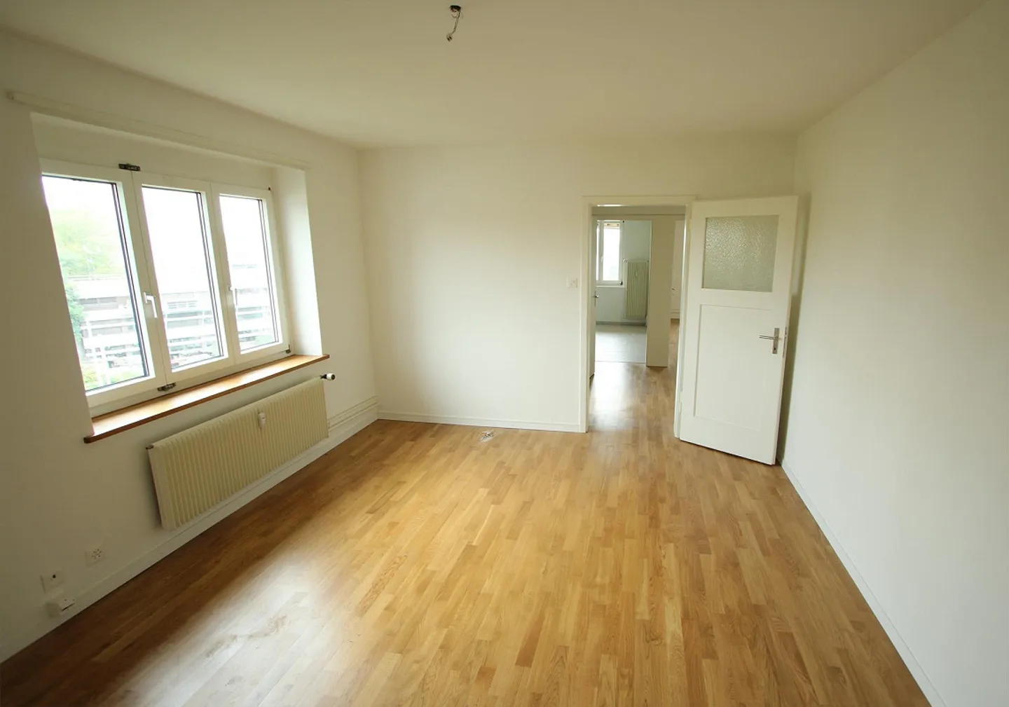 Modernes Apartment mit Balkon - Foto 4 von 5
