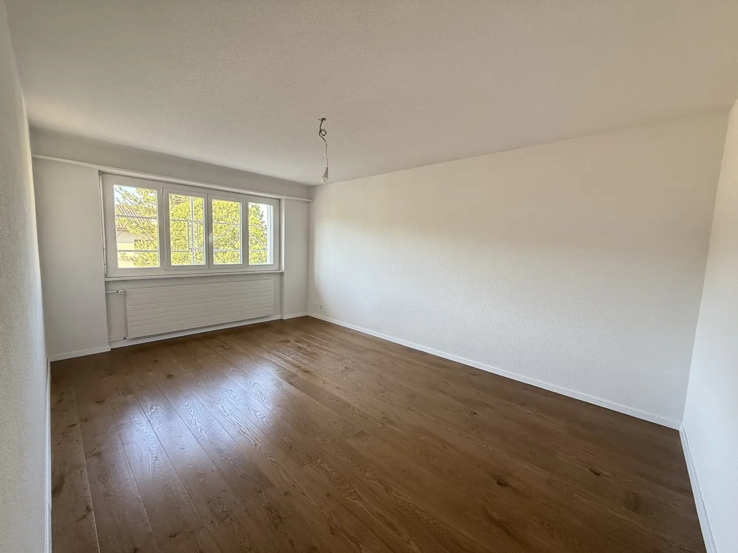 Renovierte 3.5 Zimmerwohnung in Düdingen ! - Foto 2 von 5