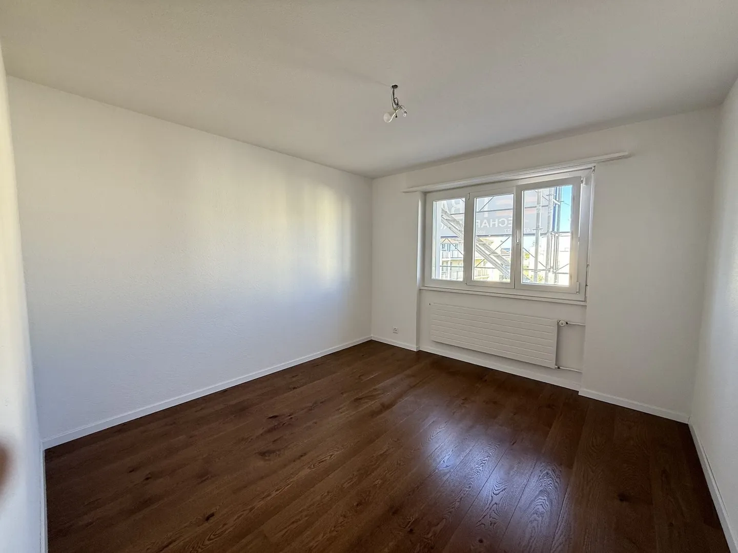 Renovierte 3.5 Zimmerwohnung in Düdingen ! - Foto 3 von 5