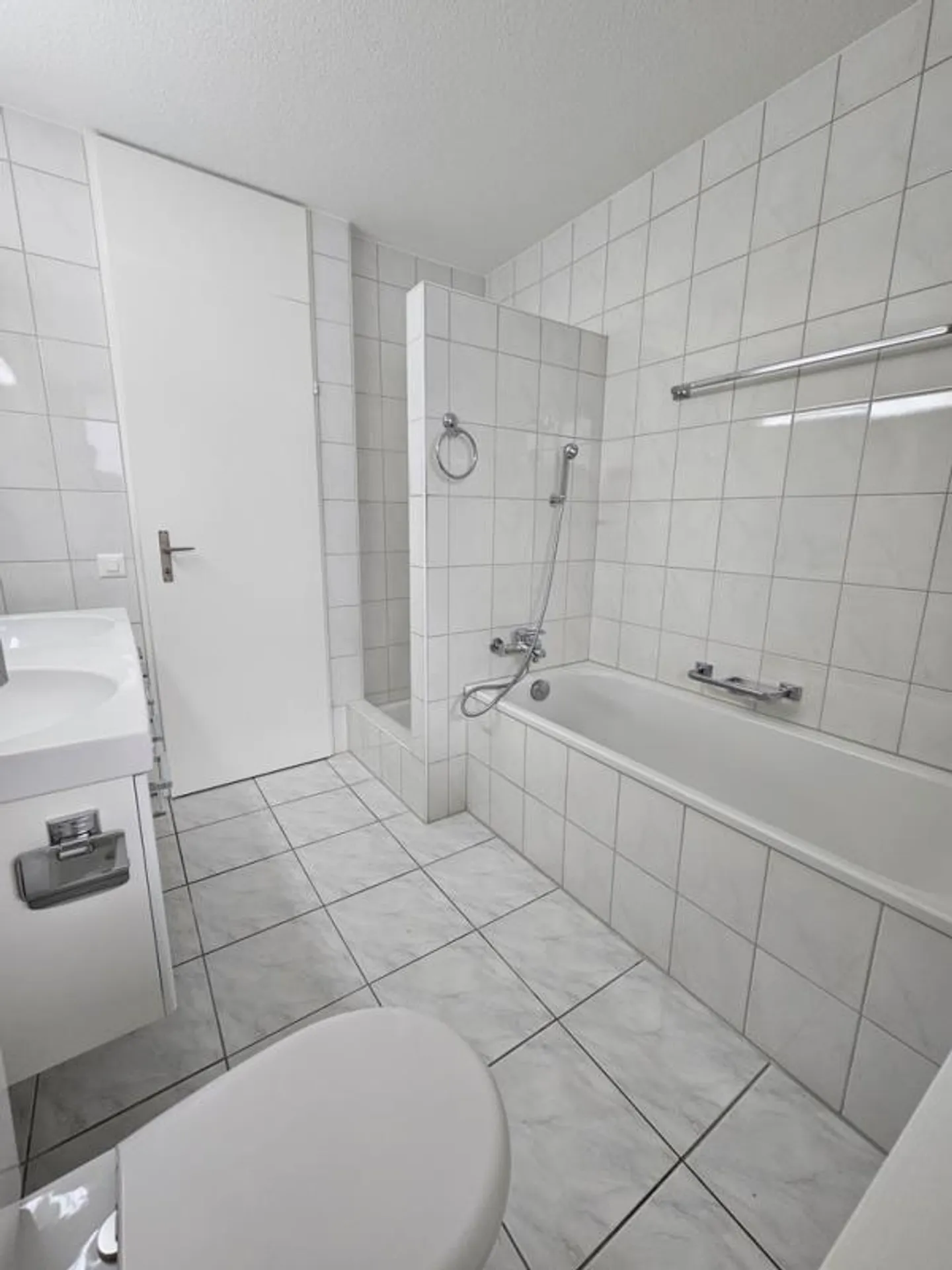 La tua nuova casa familiare in una posizione centrale - Foto 8 di 10