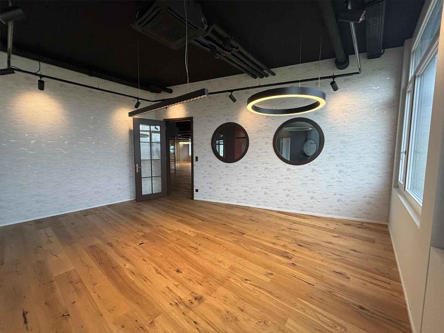 Geräumiges modernes Büro in Sarnen - Foto 9 von 9