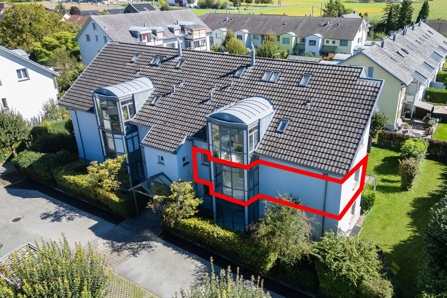 Appartement lumineux de 4,5 pièces avec jardin d'hiver - Photo 2 sur 12