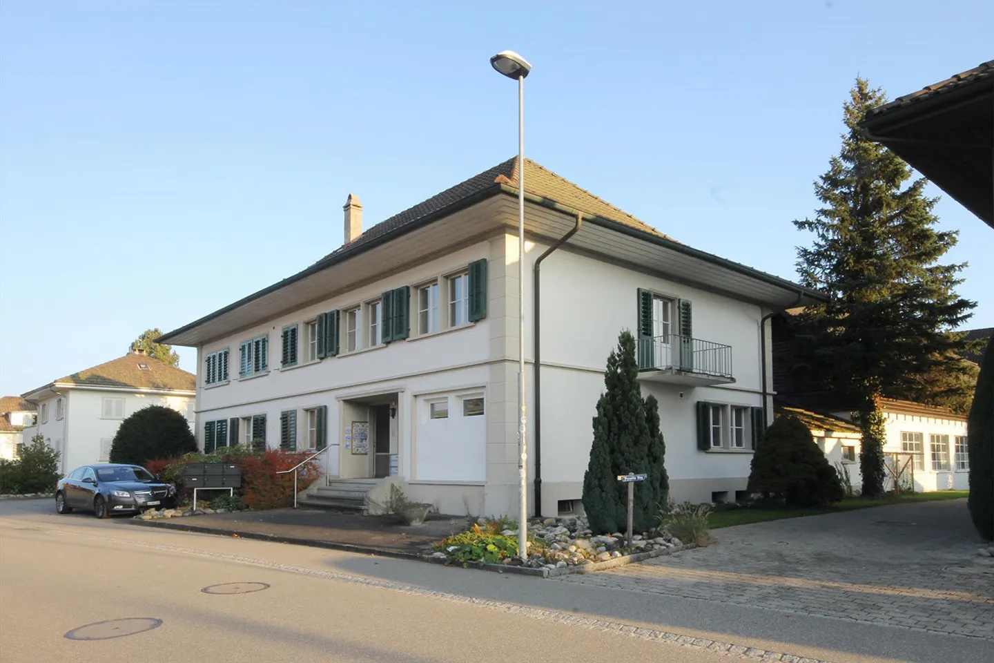 Appartement 3 pièces au 1er étage dans une charmante maison de 5 familles - Photo 1 sur 6