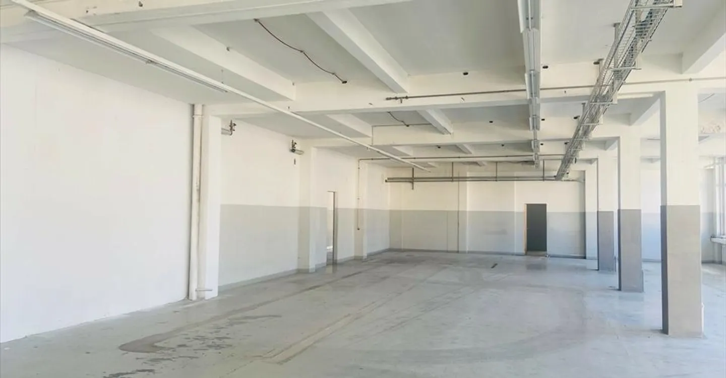 Gemischte Werkstatt - 3.596m2 im 3. Stock - mietfrei - Foto 6 von 8