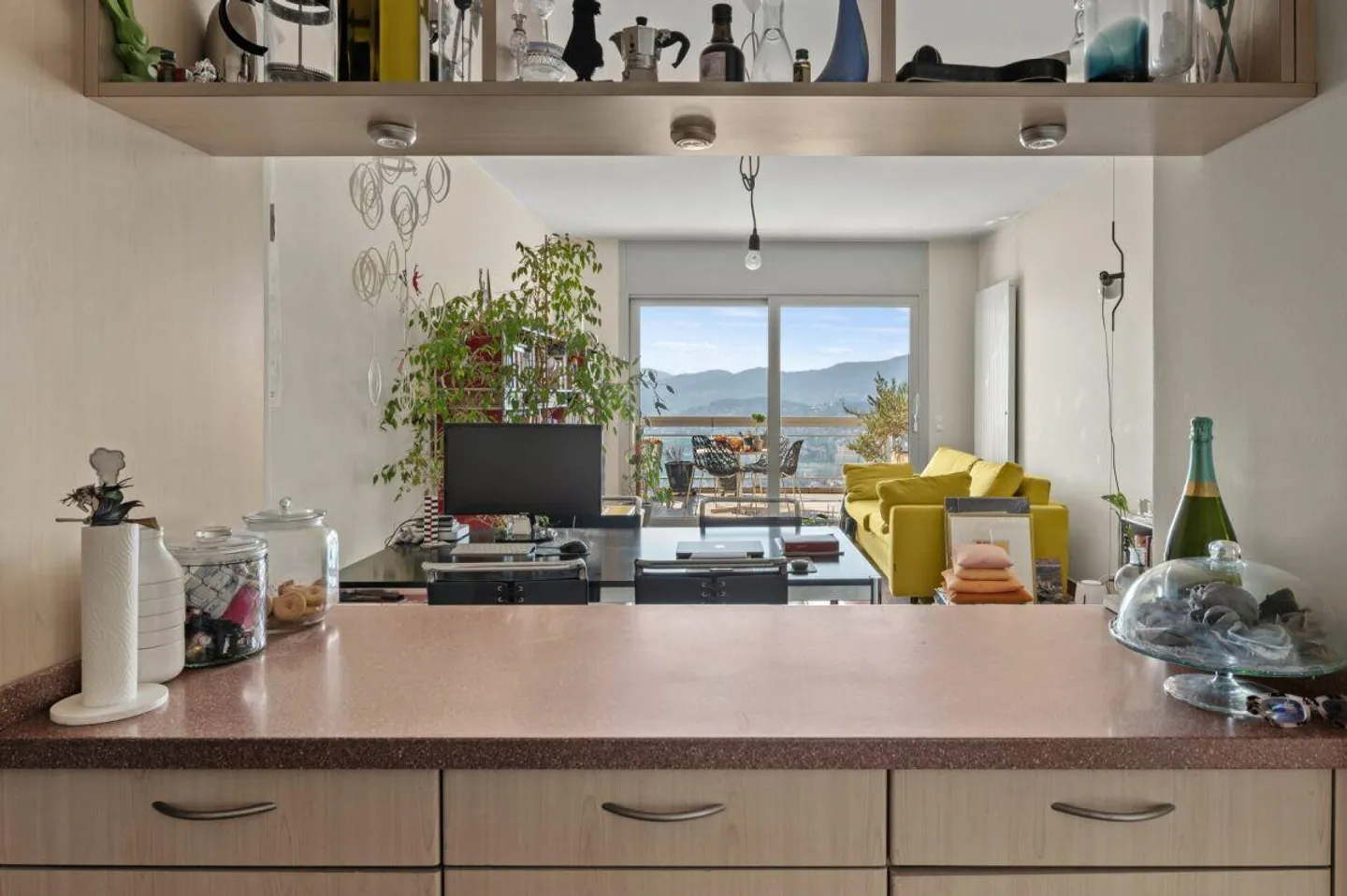 Charmante Wohnung mit Seeblick - Foto 5 von 12