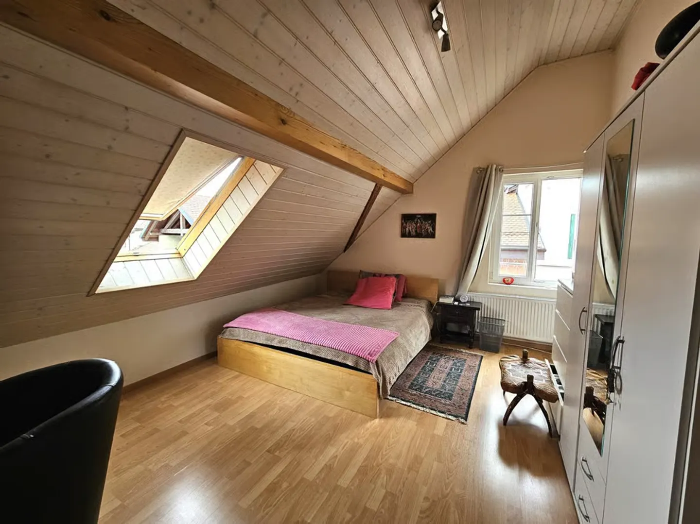 Characterful village house - Photo 8 of 9