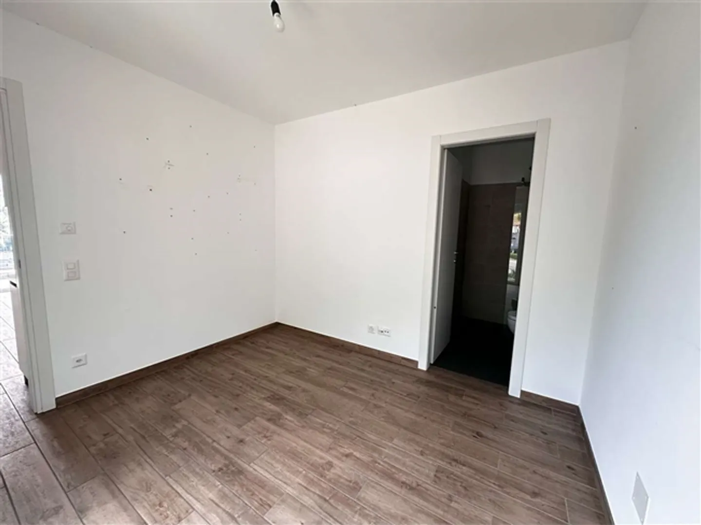 Large 4.5-room apartment with terrace and lake view - Photo 14 of 20