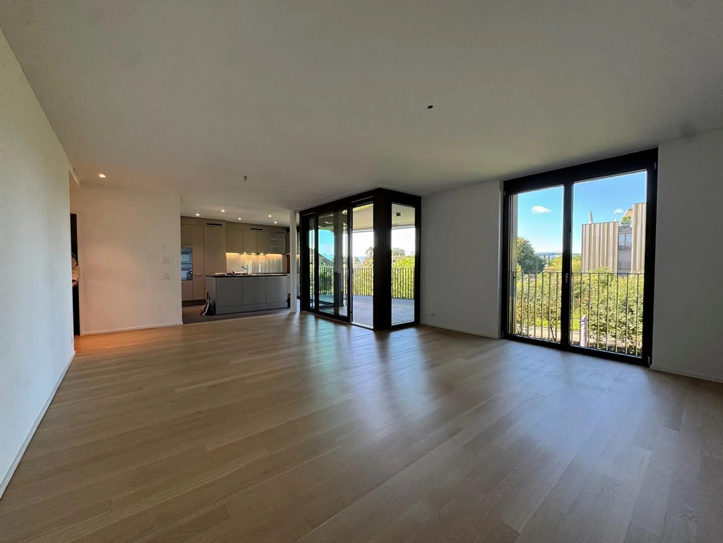 High-quality 3.5-room apartment for rent in Dietlikon - Photo 3 of 9