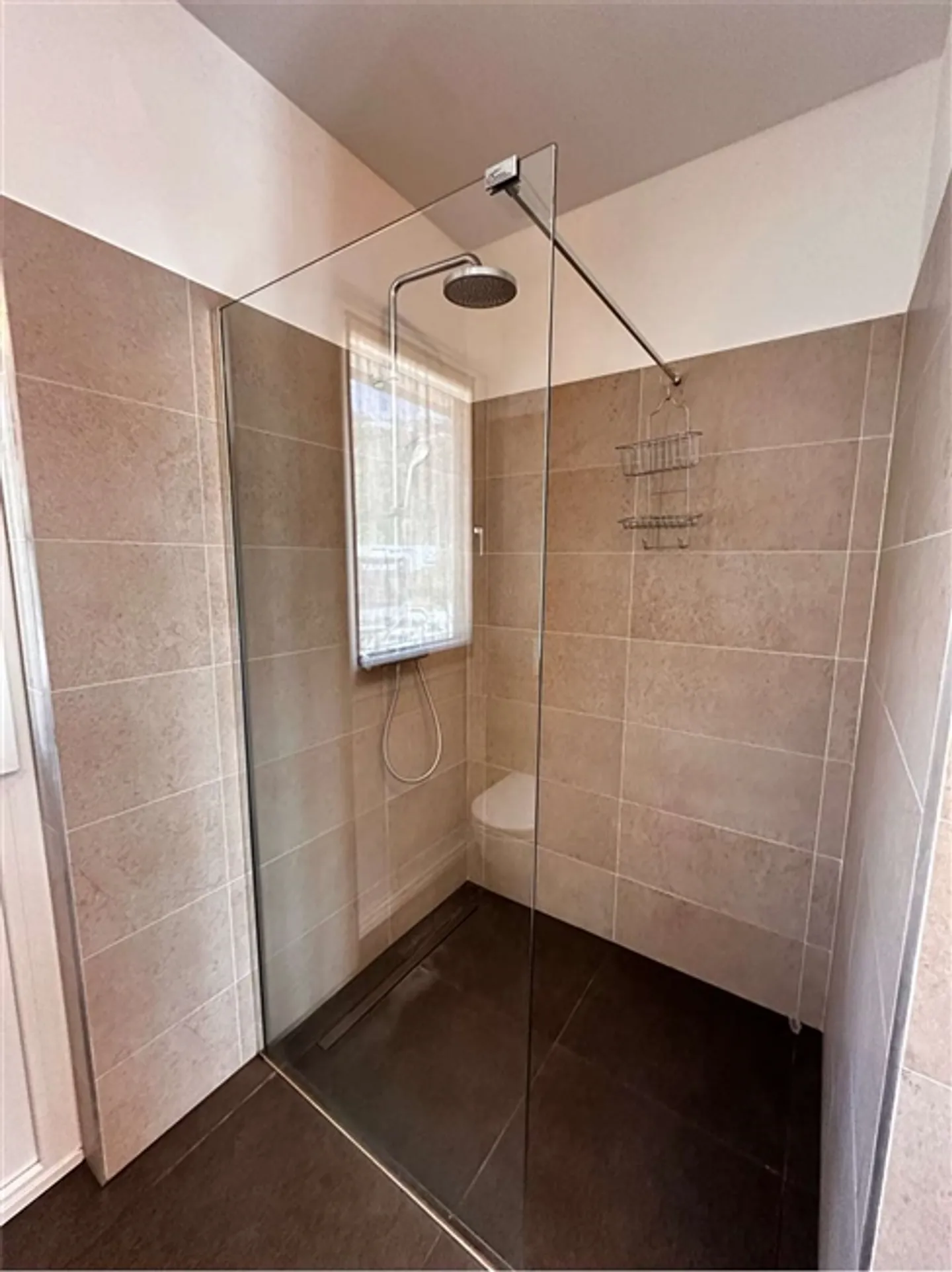 Large 4.5-room apartment with terrace and lake view - Photo 17 of 20