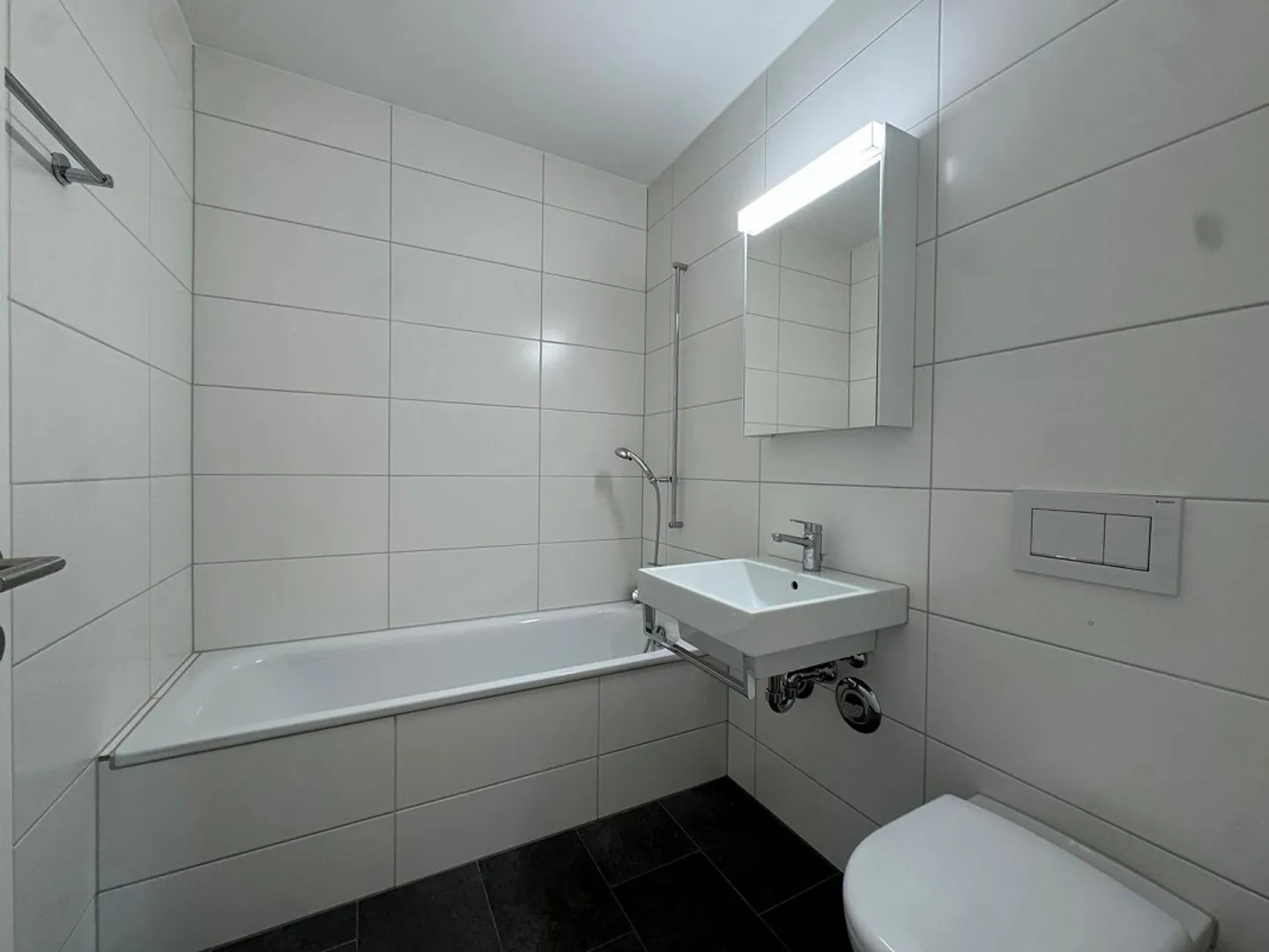 High-quality 3.5-room apartment for rent in Dietlikon - Photo 7 of 9