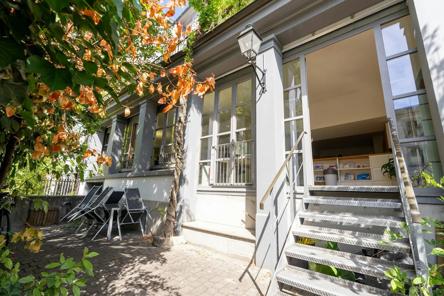 Historical Office Space of 195m2 in the Heart of Basel - Photo 6 of 11