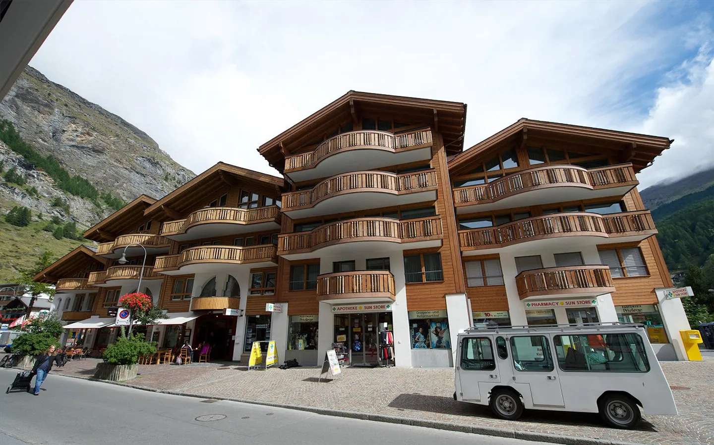 Modernes Apartment in Zermatt - Foto 1 von 13