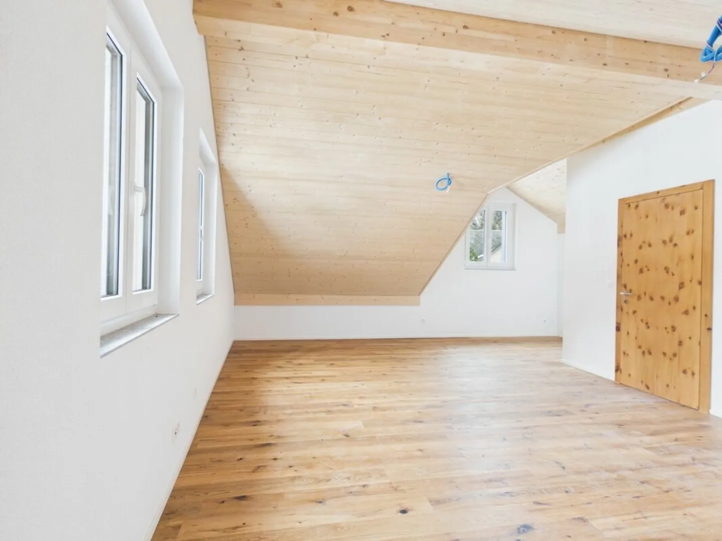 Exclusive two-house property with four garage spaces and historic vaulted cellar in Churwalden - Photo 24 of 33