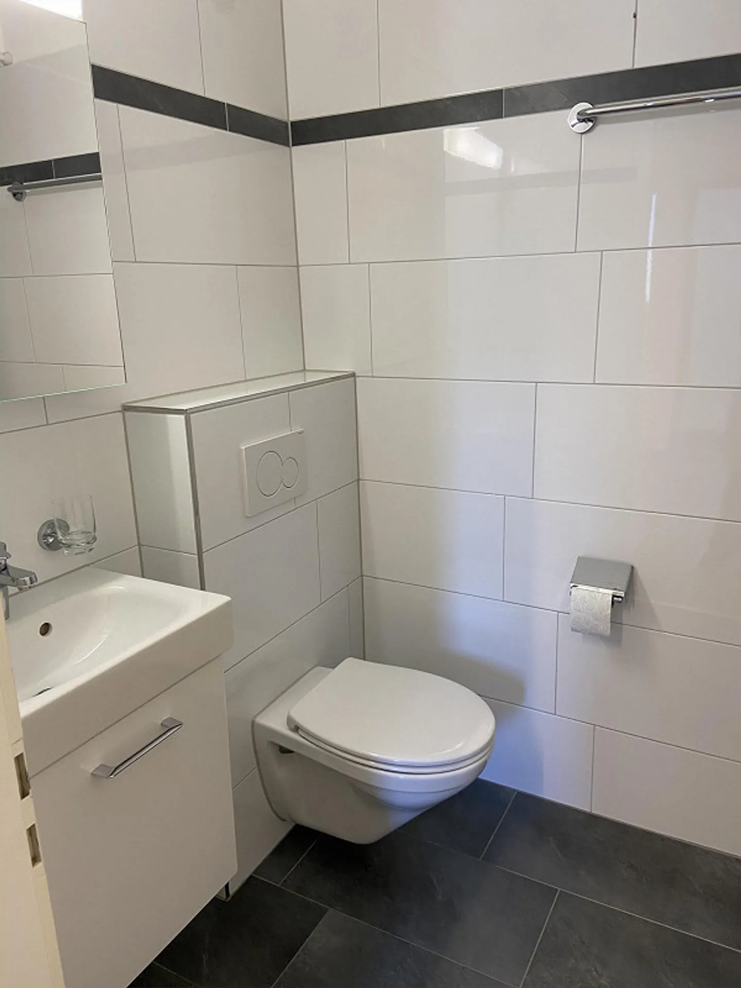 Charming 1.5 room apartment with balcony on the 2nd floor - Photo 5 of 8