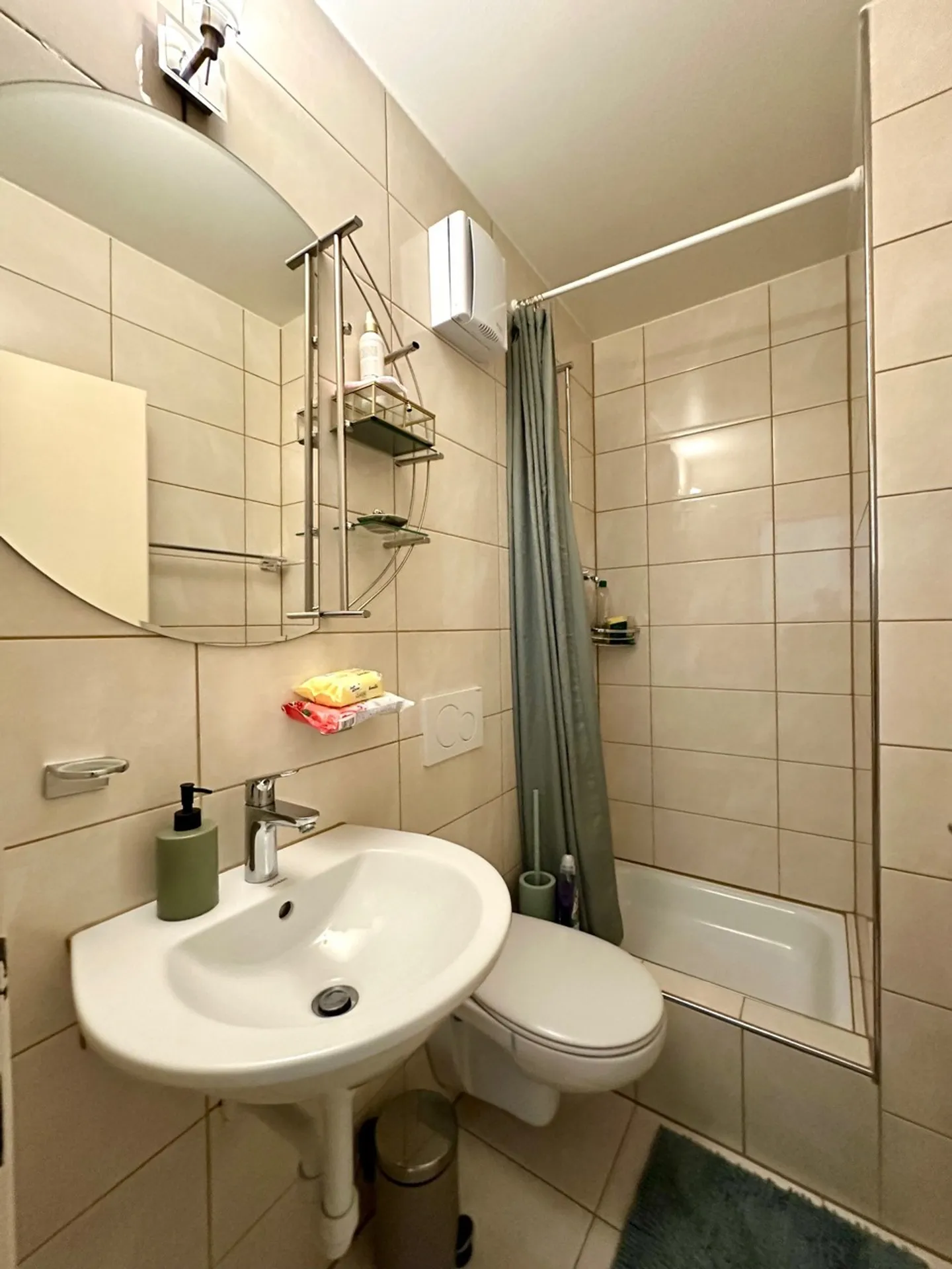 Well-maintained 4.5-room apartment with balcony and parking space - Photo 7 of 13