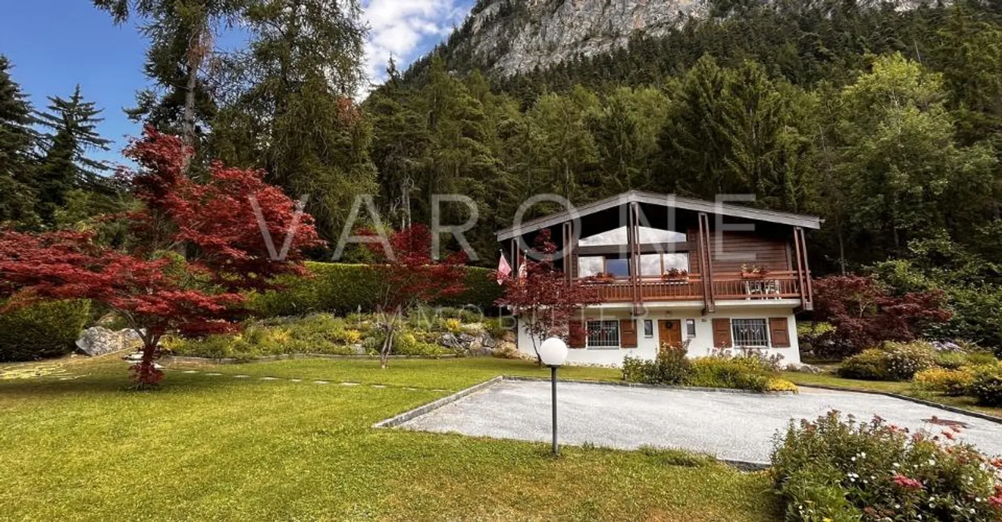 Chalet Incantevole in Natura - Foto 1 di 13