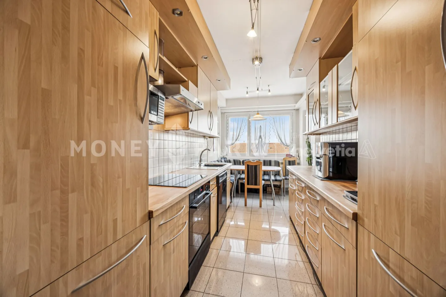 Geräumige 5.5-Zimmer-Wohnung - Foto 3 von 13